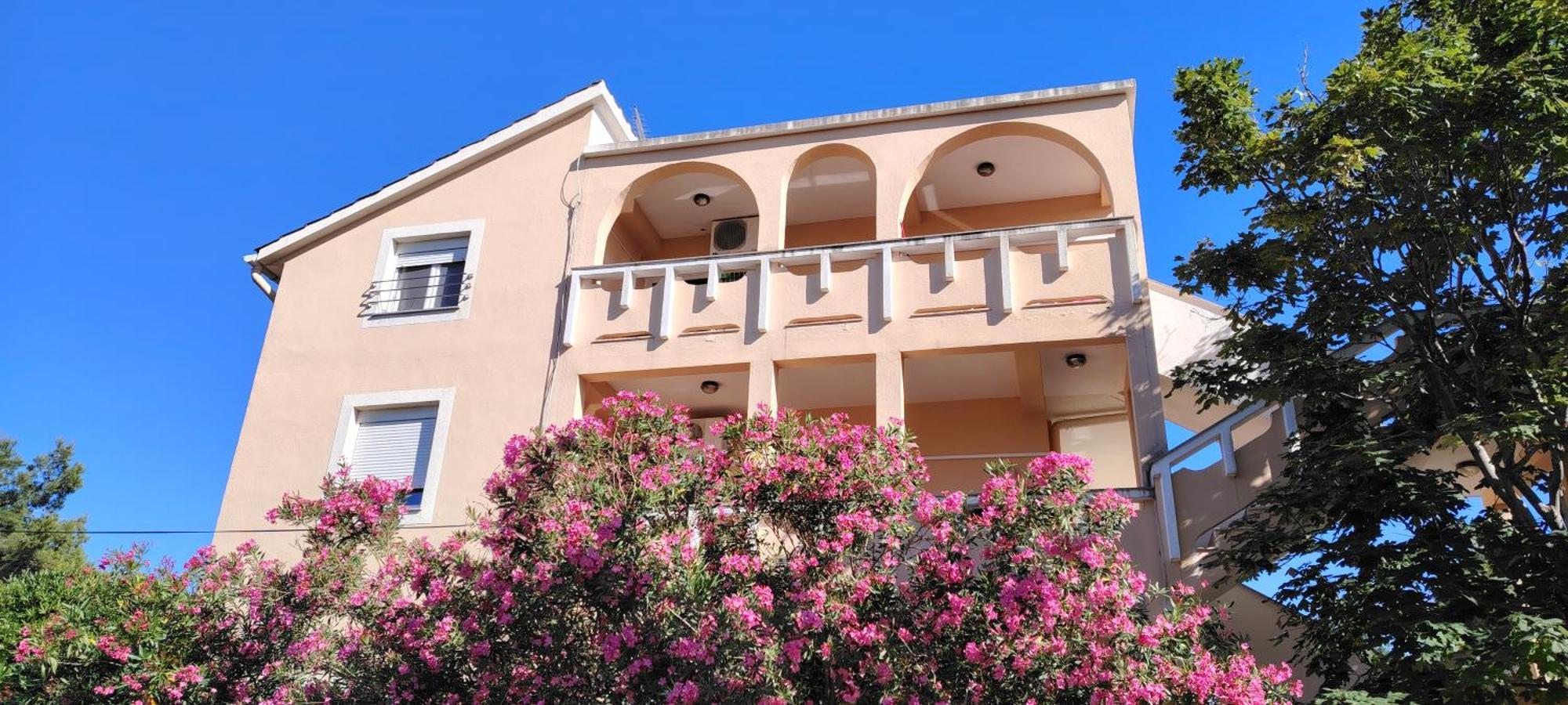 Apartments Eufemija Novalja Luaran gambar